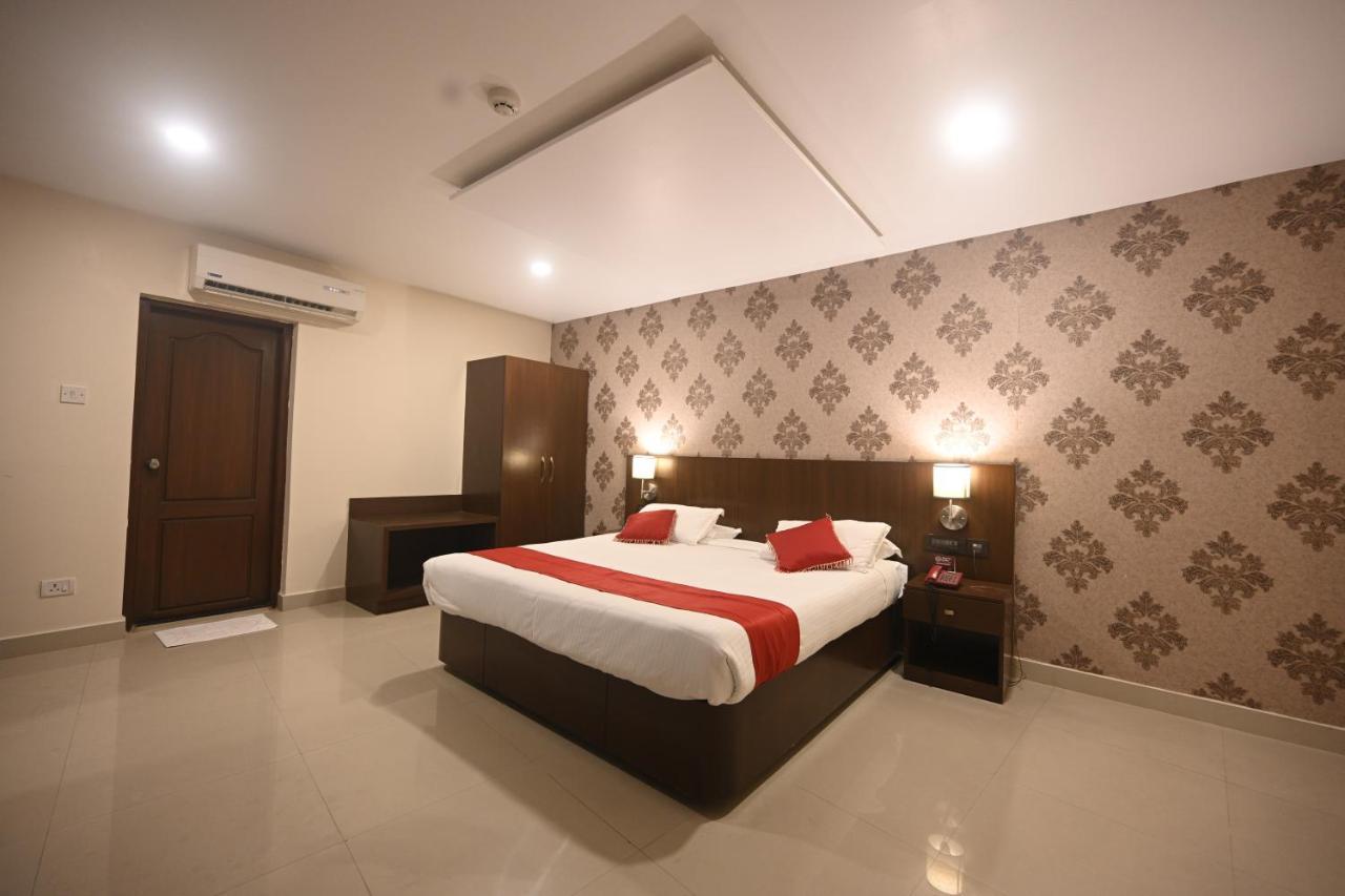 Hotel Bhagavath Gardens Chengannur Экстерьер фото