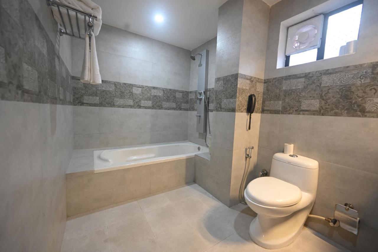 Hotel Bhagavath Gardens Chengannur Экстерьер фото